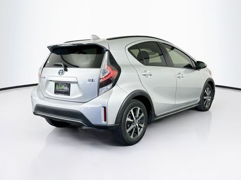 Used 2018 Toyota Prius C Two w/ Carpet Mat Package FWD image 9