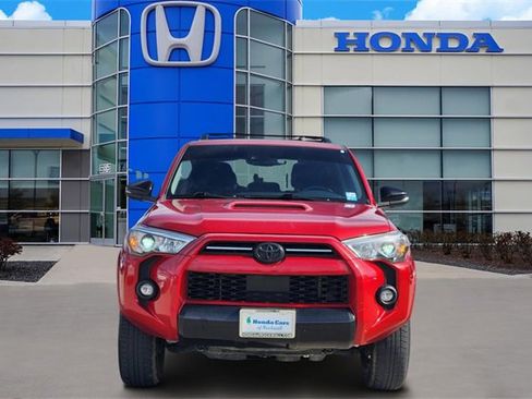 Used 2021 Toyota 4Runner Venture image 6