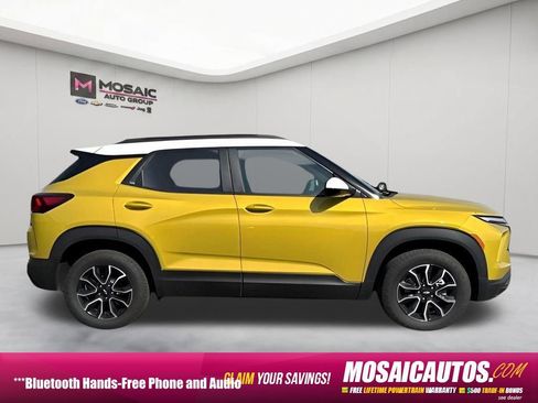 New 2025 Chevrolet TrailBlazer ACTIV w/ Convenience Package AWD/4WD image 2