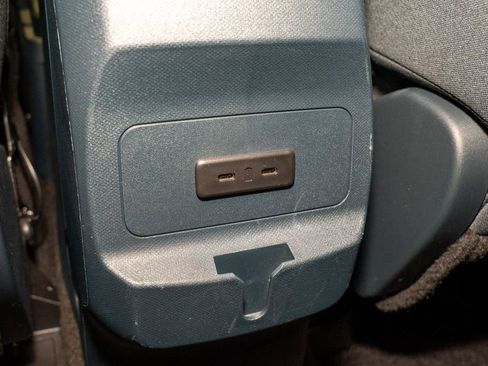 Used 2025 Ford Maverick XLT image 7