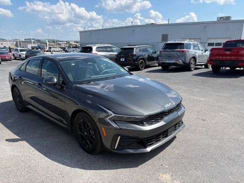 Used 2025 Kia K5 LXS FWD image 2