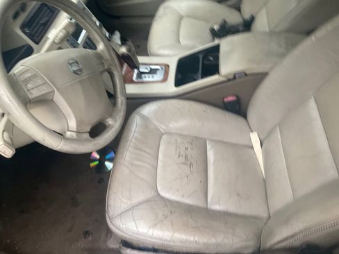 Used 2008 Volvo XC70 3.2 image 16