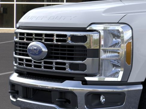 New 2026 Ford F250 XLT w/ FX4 Off-Road Package AWD/4WD image 39