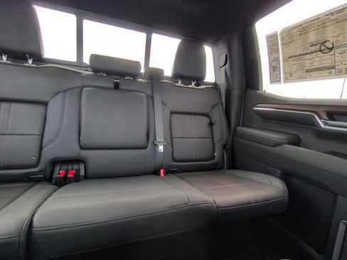 New 2026 Chevrolet Silverado 1500 High Country w/ High Country Premium Package AWD/4WD image 6