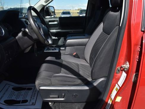 Used 2017 Toyota Tundra SR5 w/ TRD Off Road Package AWD/4WD image 16