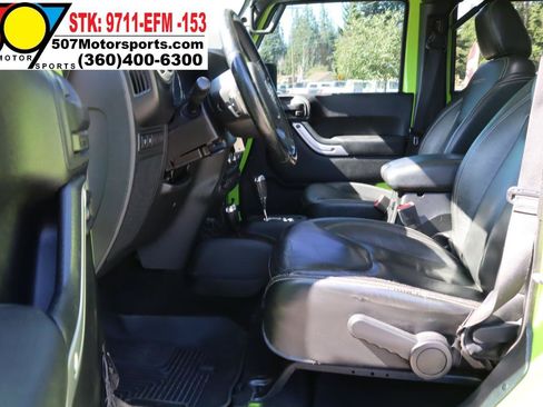 Used 2013 Jeep Wrangler Unlimited Rubicon w/ Connectivity Group AWD/4WD image 14