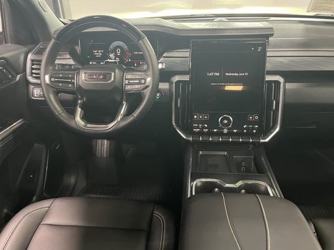 Certified 2025 GMC Acadia Elevation w/ Super Cruise Package AWD/4WD image 12