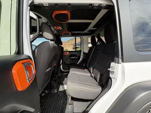 Used 2019 Jeep Wrangler Unlimited Sport S image 10