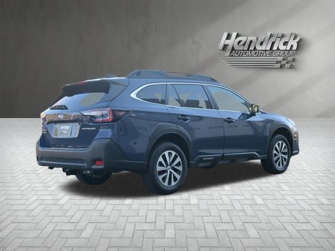Certified 2025 Subaru Outback Premium image 9