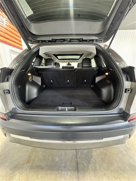 Used 2019 Jeep Cherokee Limited AWD/4WD image 9