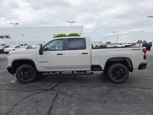 New 2026 Chevrolet Silverado 2500 Custom w/ Custom Value Package AWD/4WD image 17