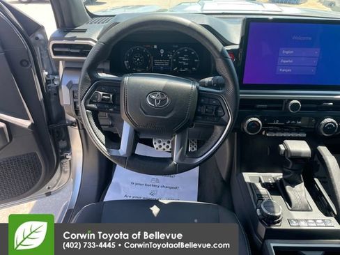 Used 2024 Toyota Tacoma TRD Sport AWD/4WD image 21