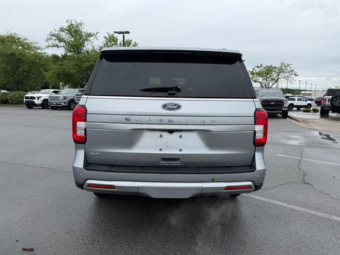 Used 2024 Ford Expedition XLT RWD image 6