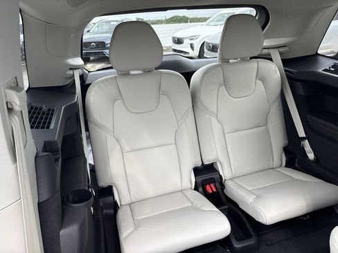 New 2026 Volvo XC90 B5 Ultra image 19