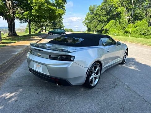 Used 2017 Chevrolet Camaro SS RWD image 7
