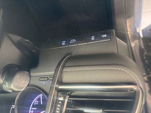 Used 2022 Toyota Camry SE FWD image 22