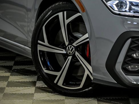 Certified 2025 Volkswagen GTI SE FWD image 3