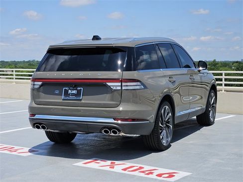New 2025 Lincoln Aviator Reserve w/ Equipment Group 201A image 7