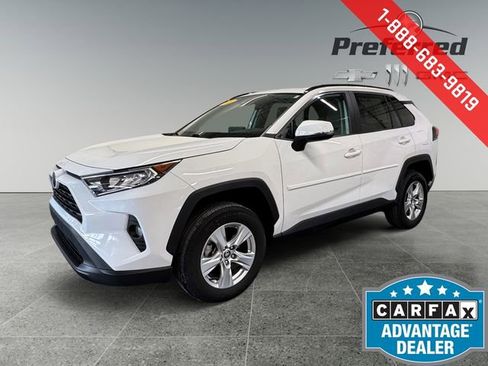 Used 2021 Toyota RAV4 XLE w/ Convenience Package image 11