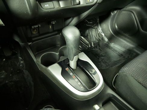 Used 2018 Honda Fit LX image 27