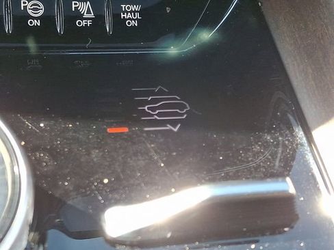 Used 2024 Jeep Grand Wagoneer L 4WD image 29