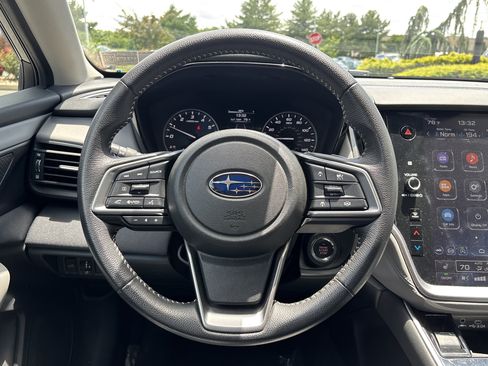 Used 2025 Subaru Outback Premium w/ Popular Package #1A AWD/4WD image 16