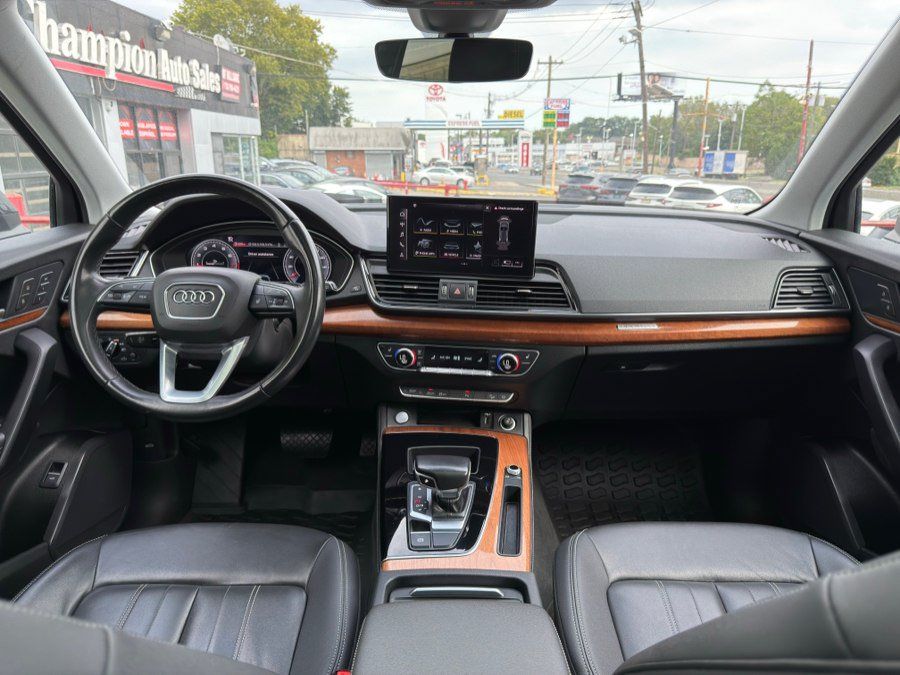 Used 2021 Audi Q5 2.0T Premium Plus w/ Premium Plus Package AWD/4WD image 44
