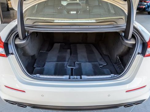 Used 2019 Maserati Ghibli S image 11