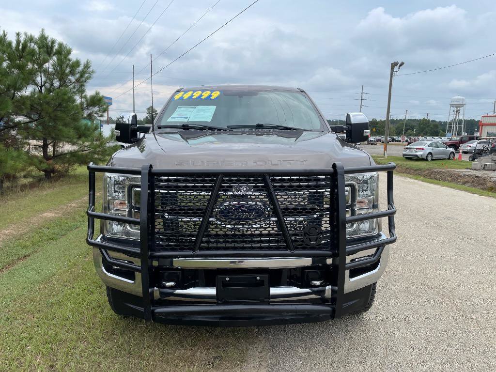 Used 2019 Ford F250 Lariat w/ Chrome Package AWD/4WD image 2