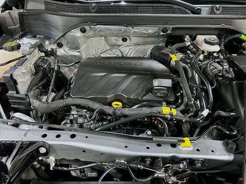 Certified 2025 Chevrolet Trax RS w/ Sunroof Package image 29