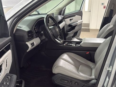 Used 2024 Honda Pilot EX-L image 12