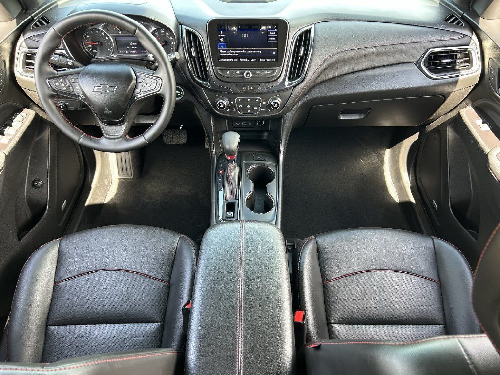 Used 2022 Chevrolet Equinox RS w/ RS Leather Package FWD image 15