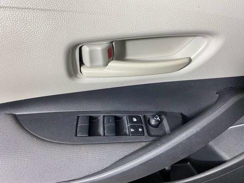 Used 2024 Toyota Corolla LE FWD image 21