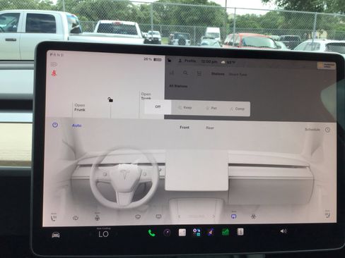 Used 2022 Tesla Model Y Performance AWD/4WD image 19
