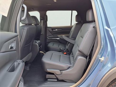 New 2026 Chevrolet Traverse Z71 w/ Driver Confidence Package image 11