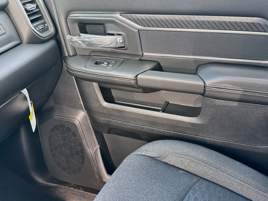 New 2027 RAM 3500 Big Horn AWD/4WD image 23