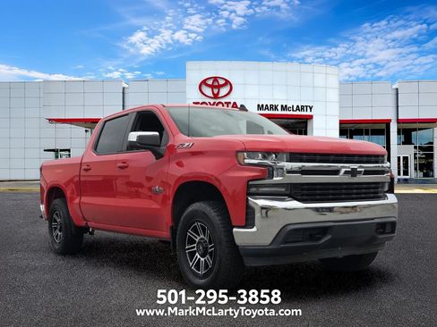 Used 2020 Chevrolet Silverado 1500 LT w/ Texas Edition AWD/4WD image 7