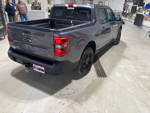 Used 2023 Ford Maverick Lariat w/ Lariat Luxury Package image 12