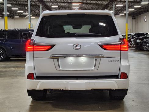 Used 2021 Lexus LX 570 4WD w/ Luxury Package image 10