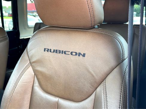 Used 2014 Jeep Wrangler Unlimited Rubicon w/ Connectivity Group image 22