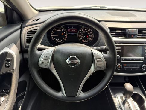 Used 2016 Nissan Altima 2.5 S w/ Power Driver Seat Package FWD image 12