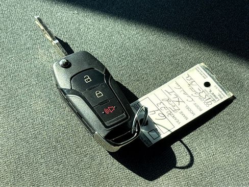 Used 2023 Ford F150 XLT image 28