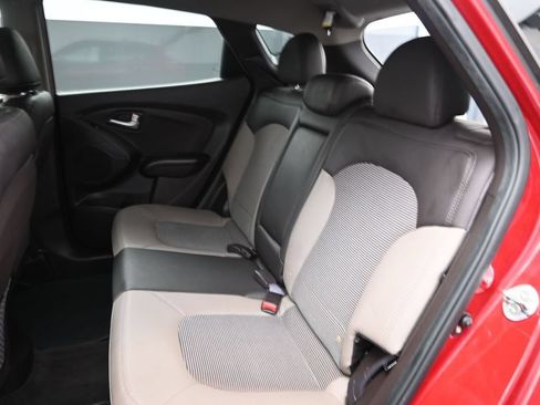 Used 2013 Hyundai Tucson GLS FWD image 13