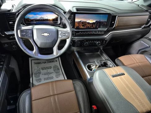 Used 2024 Chevrolet Silverado 3500 High Country w/ Technology Package image 10