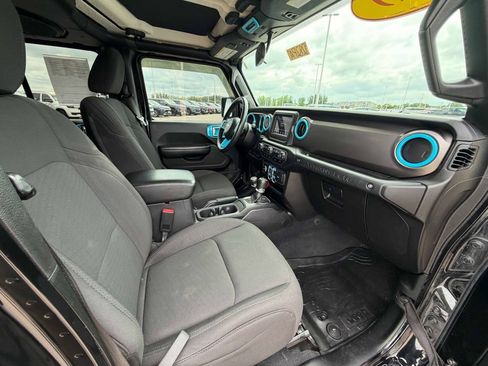 Used 2019 Jeep Wrangler Unlimited Sport S AWD/4WD image 21