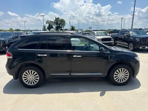 Used 2013 Lincoln MKX AWD w/ Wood Pkg image 2