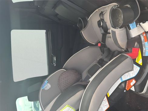 Used 2024 Chevrolet Silverado 3500 High Country w/ High Country Premium Package AWD/4WD image 6
