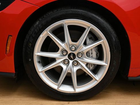 Used 2024 Ford Mustang GT Premium image 11