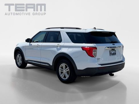 Used 2021 Ford Explorer XLT RWD image 5