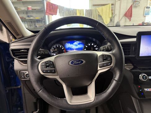 Used 2022 Ford Explorer Limited w/ Hybrid Equipment Group 310A image 16